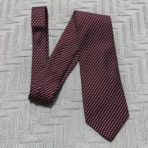 Brooks Brothers basics red and black plaid silk tie